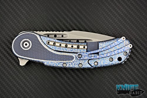 custom todd begg beggatti knife, custom one-off cracked ice all over, blue frame, xhp stainless steel blade, hand ground compound grind,