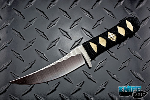 custom borka blades sbk menuki custom knife, m390 blade steel, sculpting, japanese style, black paracord