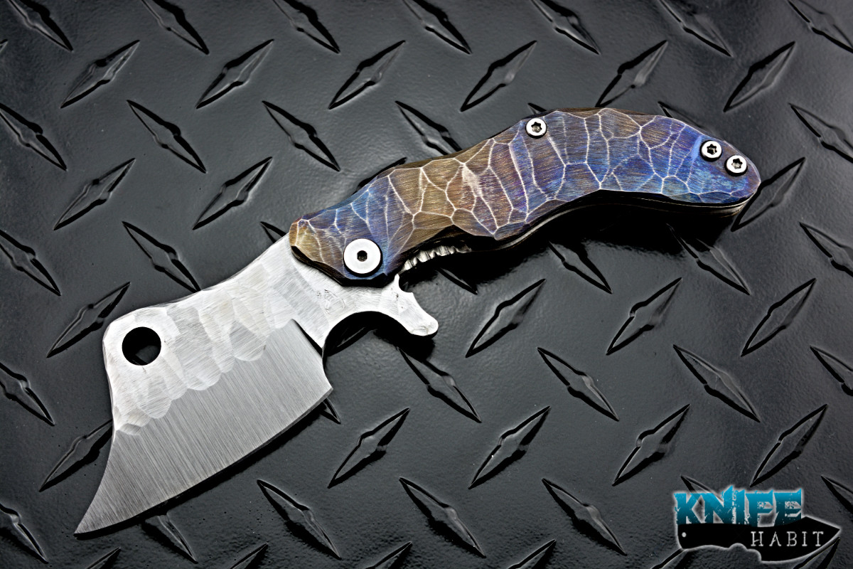 andy-apeiron-deluxe-ganondorf-flipper-anodized-titanium-custom-knife-01.jpg