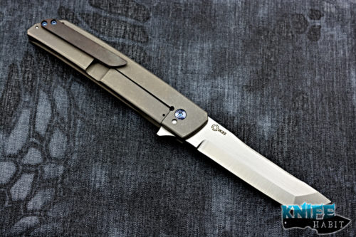 custom pohan leu hamachi flipper knife, zircuti bolsters, carbon fiber scales, titanium frame-lock side, zirconium clip