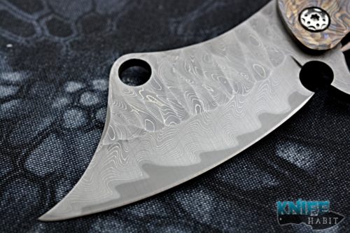 custom andy aperion ganondorf custom knife, full dress, boomerang zircuti handle, san mai damascus cts-xhp core blade steel