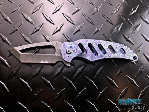 custom scorpion 6 mektig v2 knife, san mai damascus blade, black timascus handle