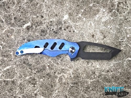 custom scorpion 6 mektig v2 knife, damascus blade, blue handle custom knife